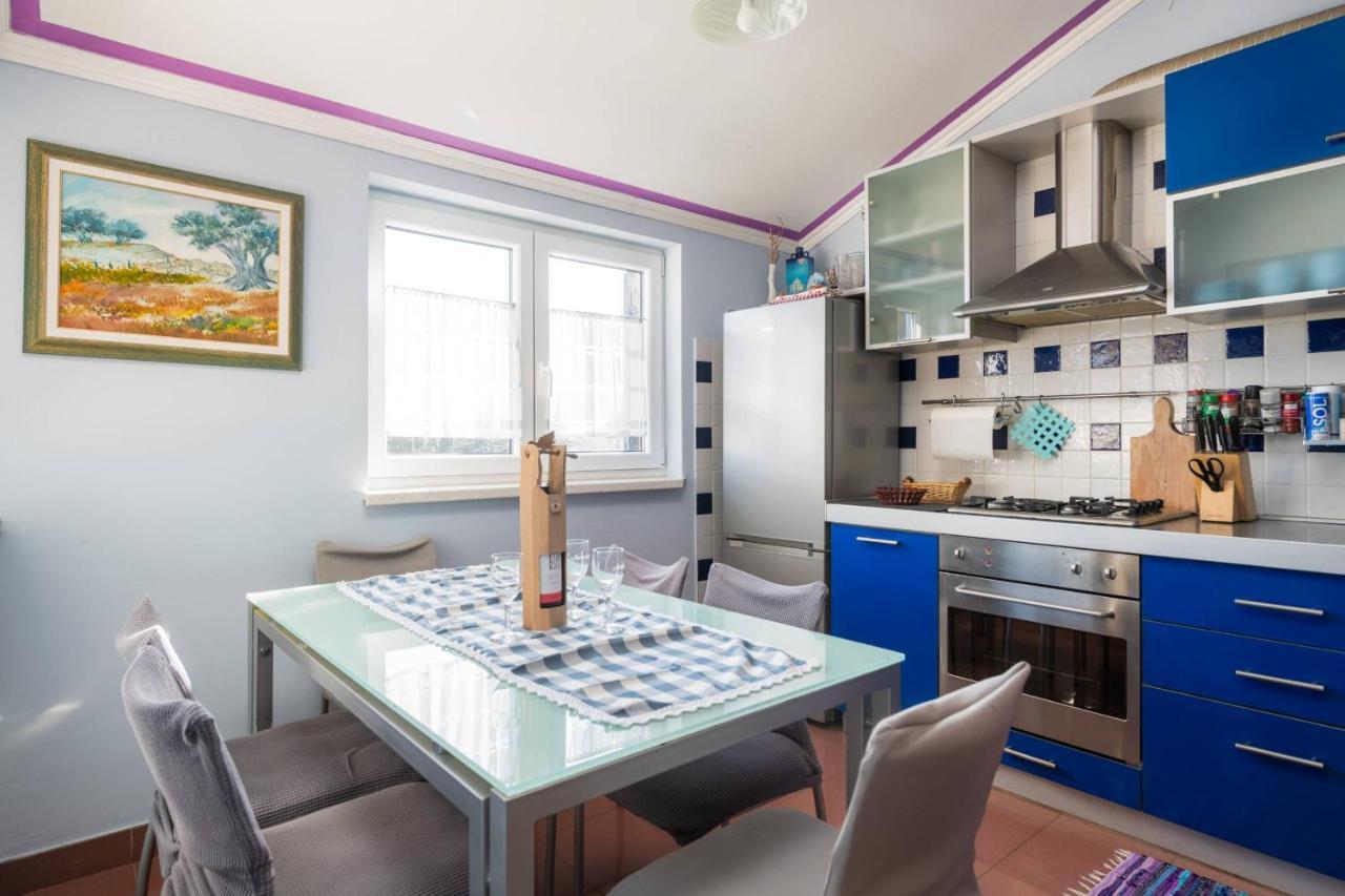 Apartment Josephine Ровин Екстериор снимка